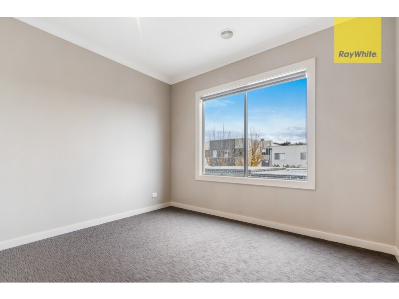 25 The Esplanade, Caroline Springs VIC 3023