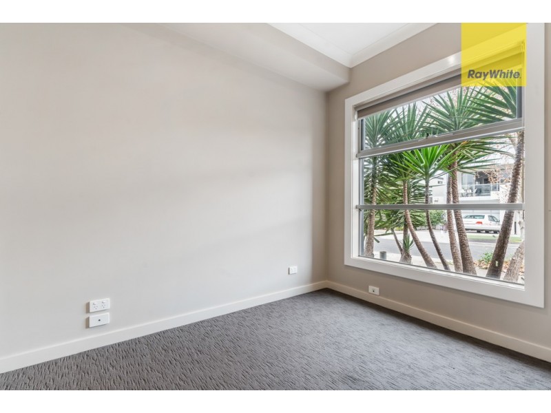 25 The Esplanade, Caroline Springs VIC 3023