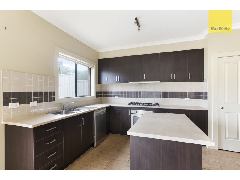 56 College Street, Caroline Springs VIC 3023