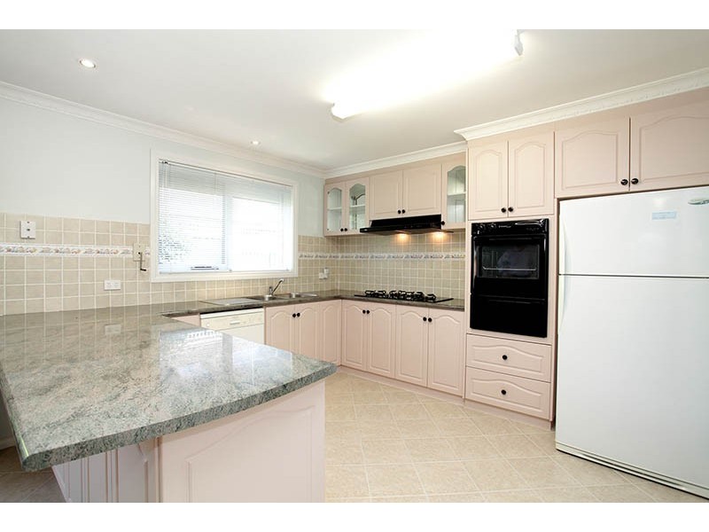 6 Messina Crescent, Taylors Lakes VIC 3038