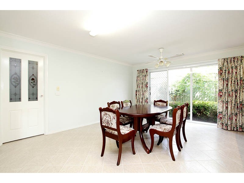 6 Messina Crescent, Taylors Lakes VIC 3038