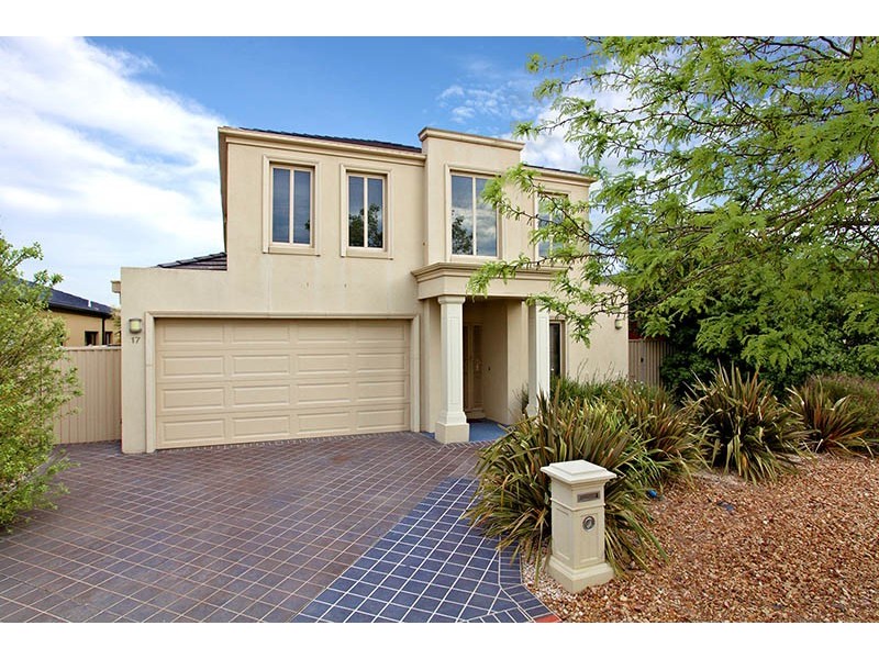 17 Wisteria Close, Taylors Hill VIC 3037