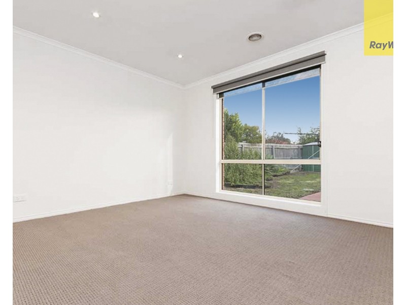 7A Silverdene Avenue, Sydenham VIC 3037