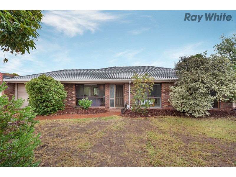 14 Lady Nelson Way, Taylors Lakes VIC 3038