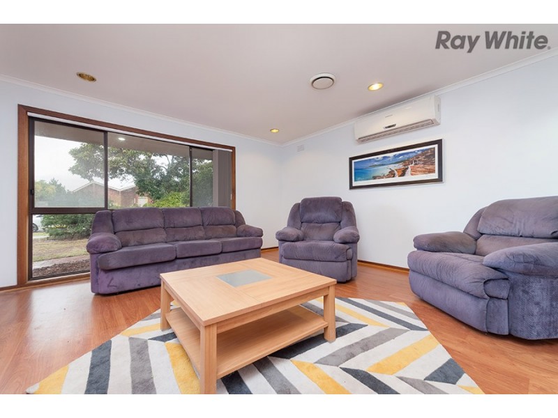 14 Lady Nelson Way, Taylors Lakes VIC 3038
