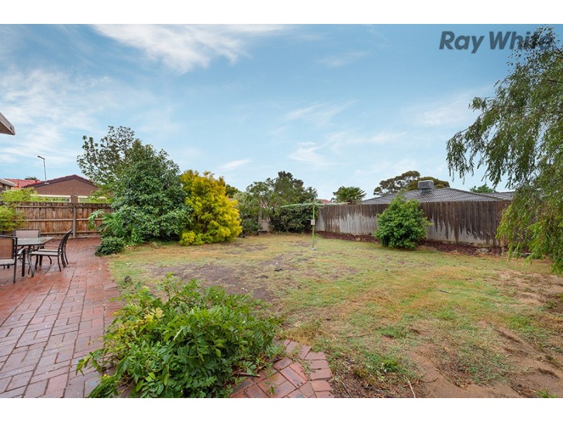 14 Lady Nelson Way, Taylors Lakes VIC 3038