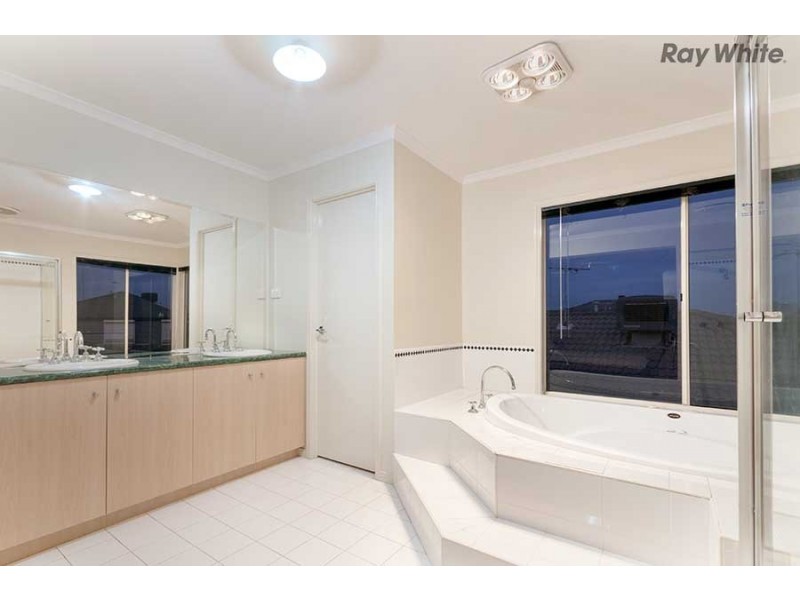 34 Stenson Road, Kealba VIC 3021