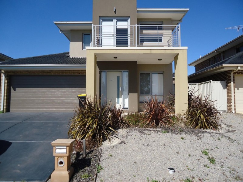 64 College Street, Caroline Springs VIC 3023