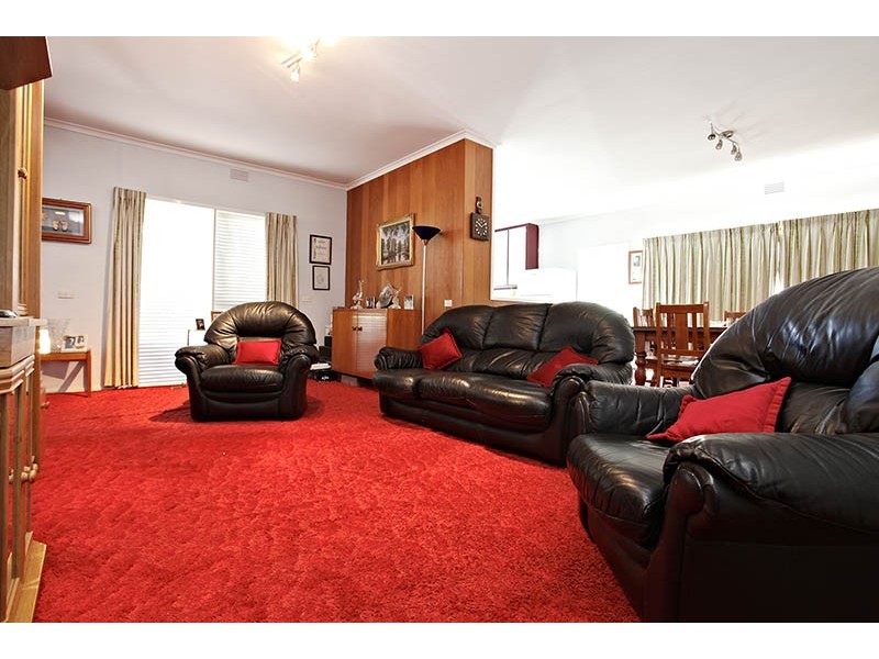 26 Streldon Avenue, Strathmore VIC 3041