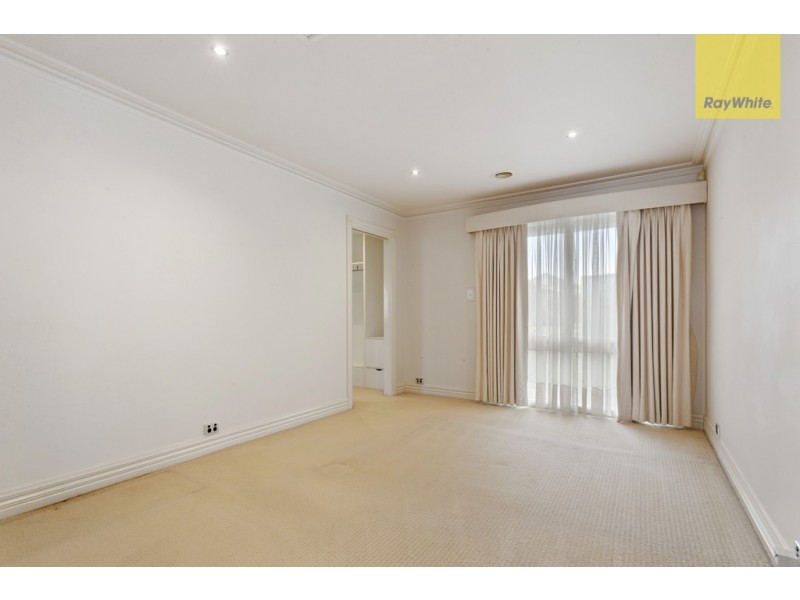 43 Fastnet Drive, Taylors Lakes VIC 3038