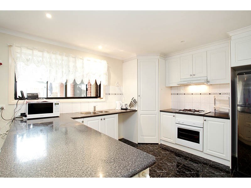 4 Felicia Way, Sydenham VIC 3037