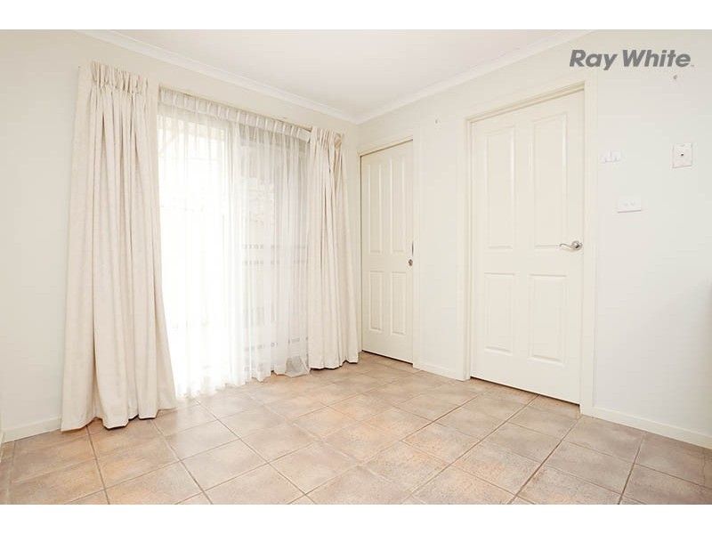 15 Boston Crescent, Keilor Downs VIC 3038