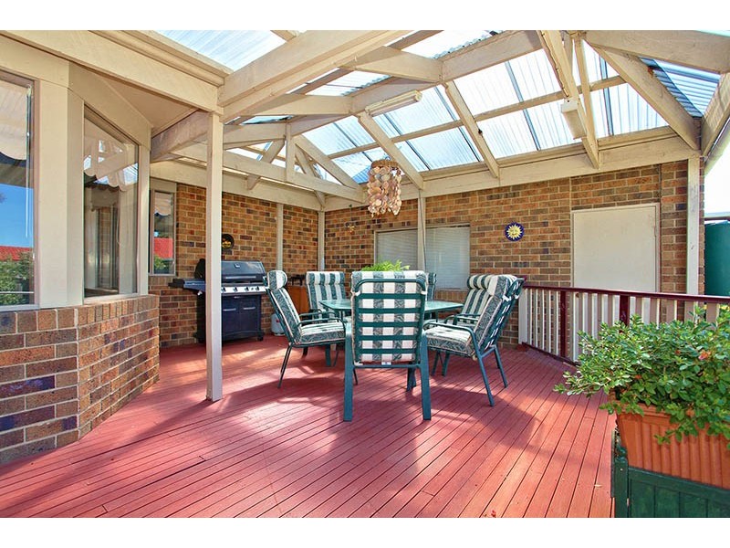 23 Wolviston Avenue, Hillside VIC 3037