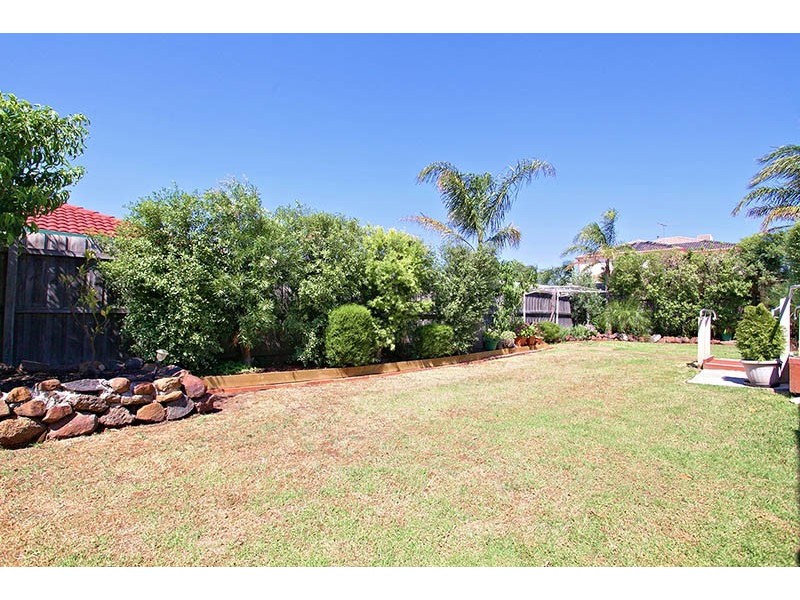 23 Wolviston Avenue, Hillside VIC 3037