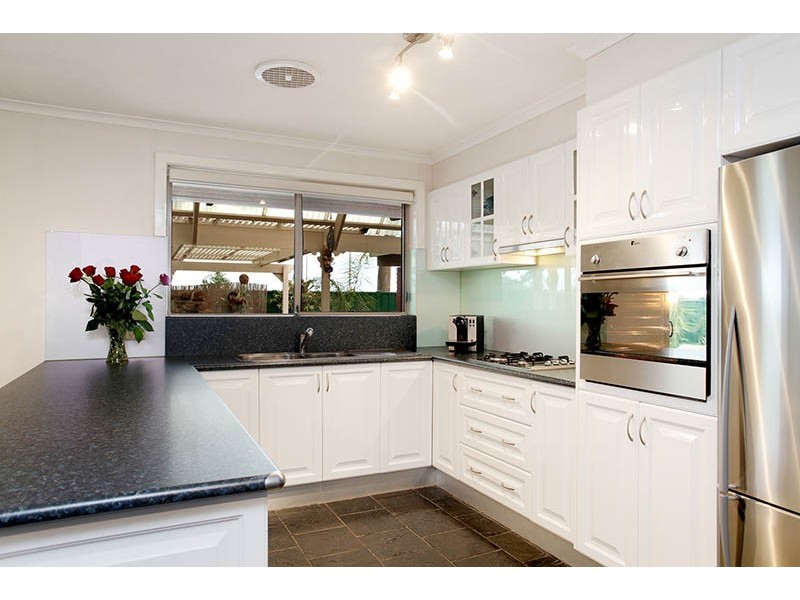 6 Ardena Court, Keilor Downs VIC 3038