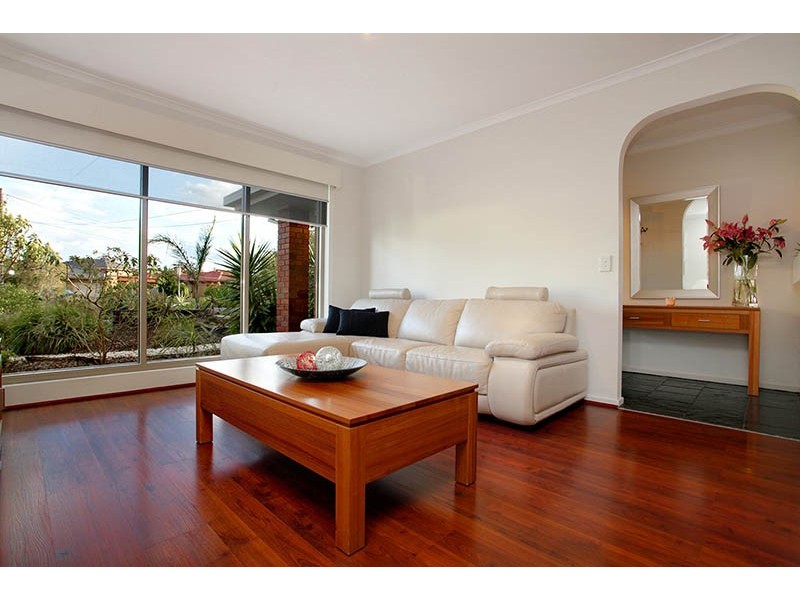 6 Ardena Court, Keilor Downs VIC 3038