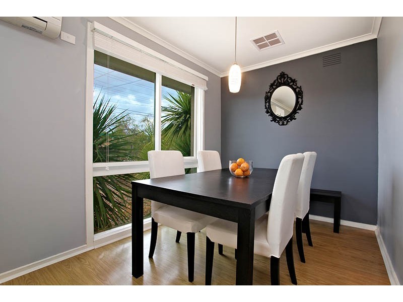 4 Aycliffe Drive, Deer Park VIC 3023