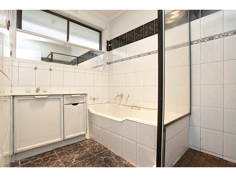 9 Bletchley Place, Kealba VIC 3021