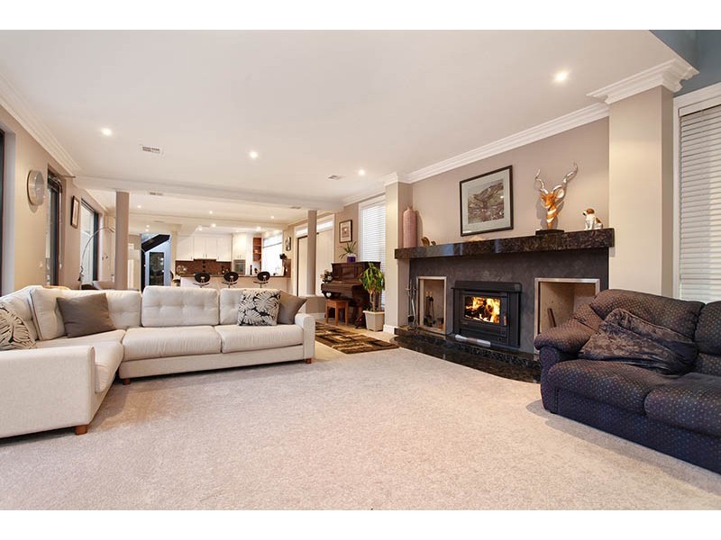 56 McCubbin Drive, Taylors Lakes VIC 3038