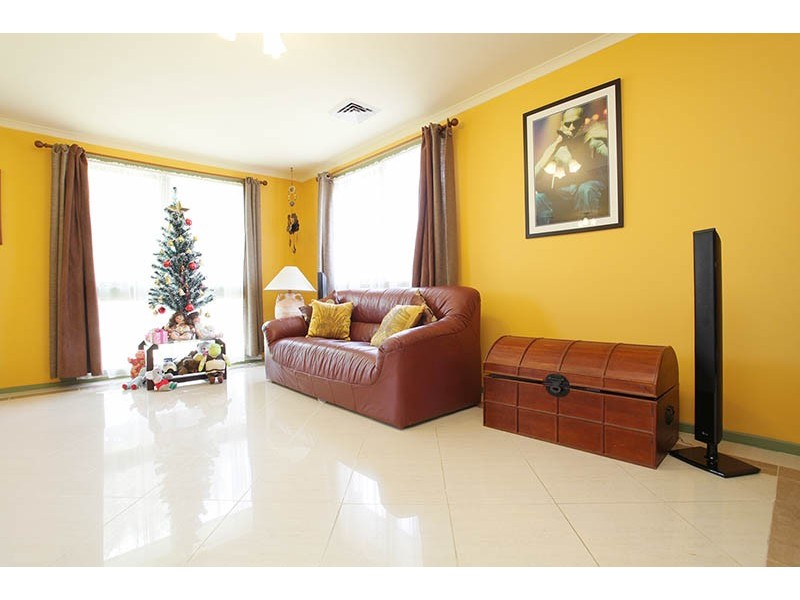 23 Dunbar Court, Keilor Downs VIC 3038