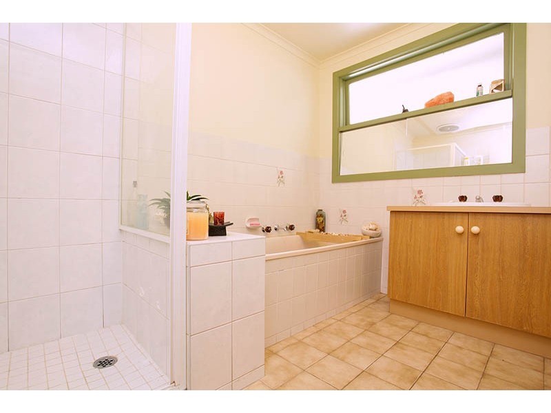 23 Dunbar Court, Keilor Downs VIC 3038