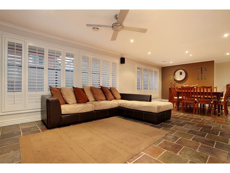 3 Kelland ave, Hillside VIC 3037