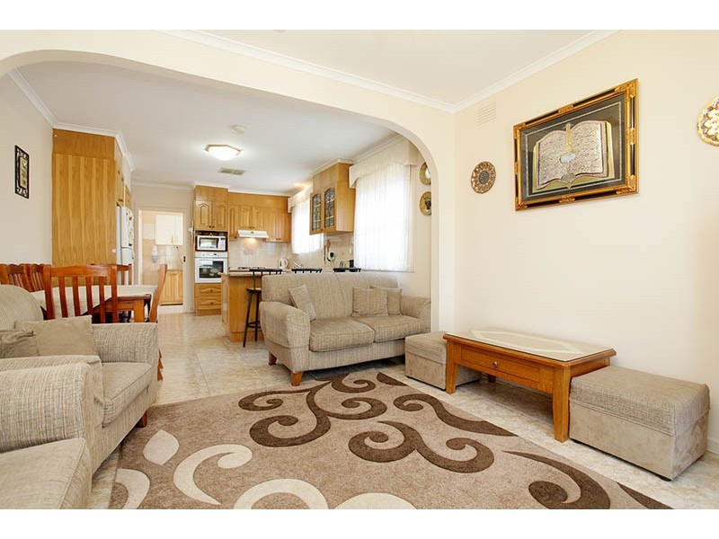 18 Hispano Drive, Keilor Downs VIC 3038