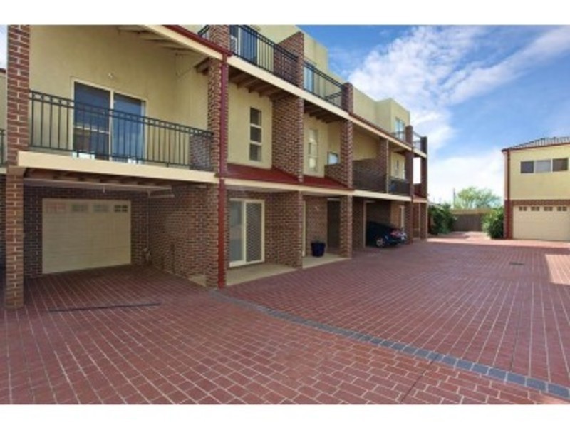 7/504-506 Melton Highway, Sydenham VIC 3037