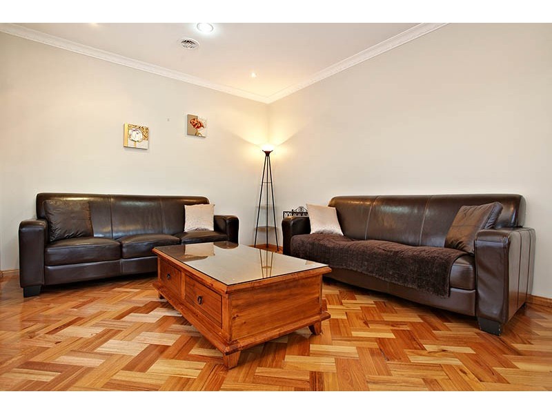 15 Mitchell Court, Taylors Lakes VIC 3038