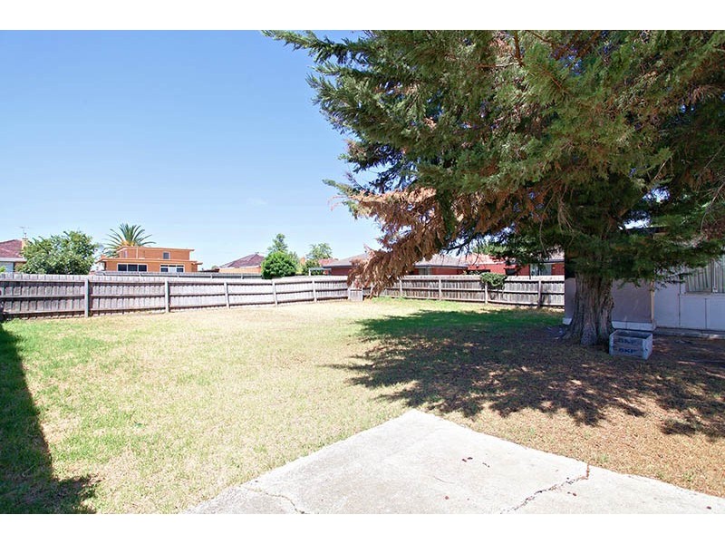 39 Bardsley Street, Sunshine West VIC 3020