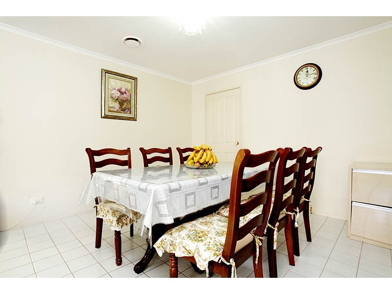89 John Paul Drive, Hillside VIC 3037