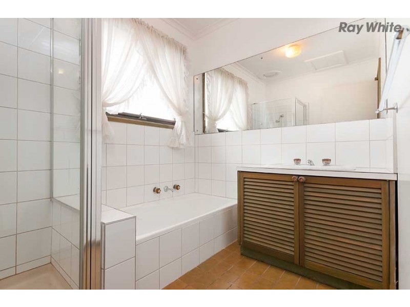 16 Culgoa Court, Keilor VIC 3036