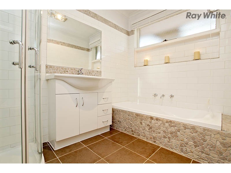 4 Aycliffe Drive, Deer Park VIC 3023