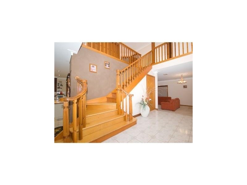 3 Denbigh Court, Keilor VIC 3036