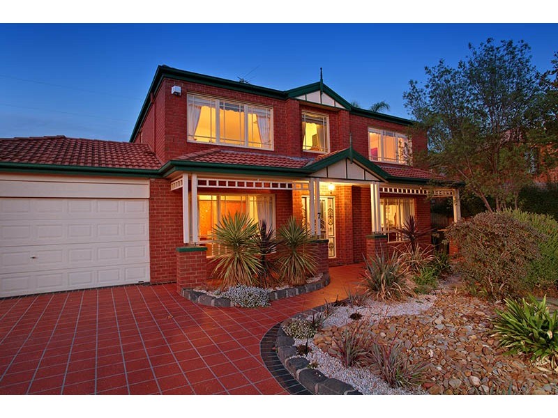 7 Lyell Place, Taylors Lakes VIC 3038