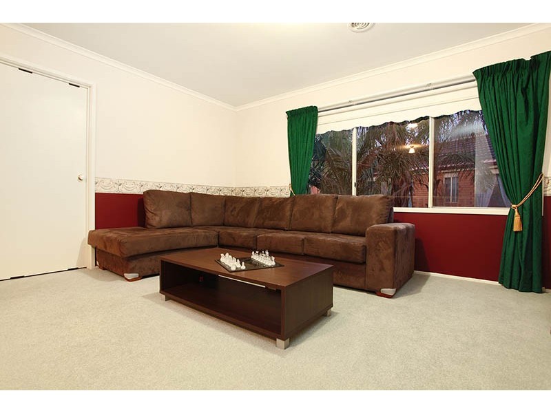 7 Lyell Place, Taylors Lakes VIC 3038