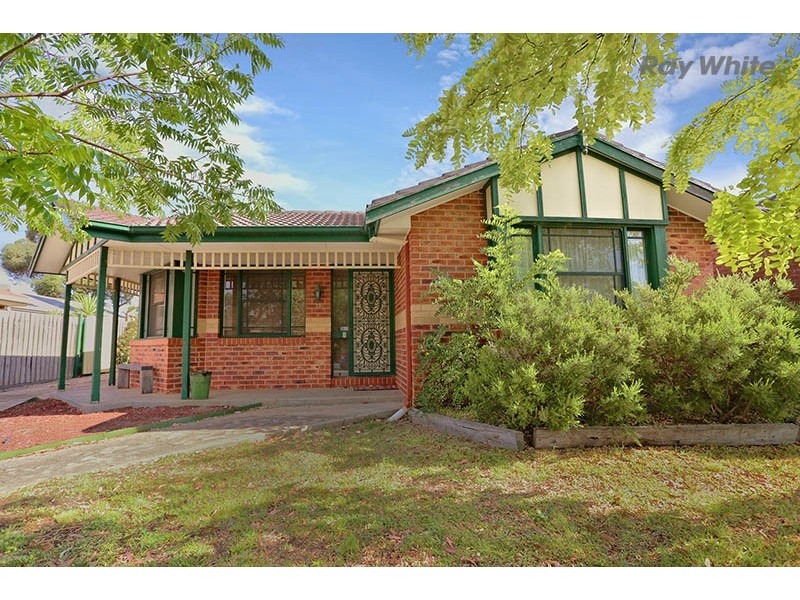11 Manchester Drive, Sydenham VIC 3037