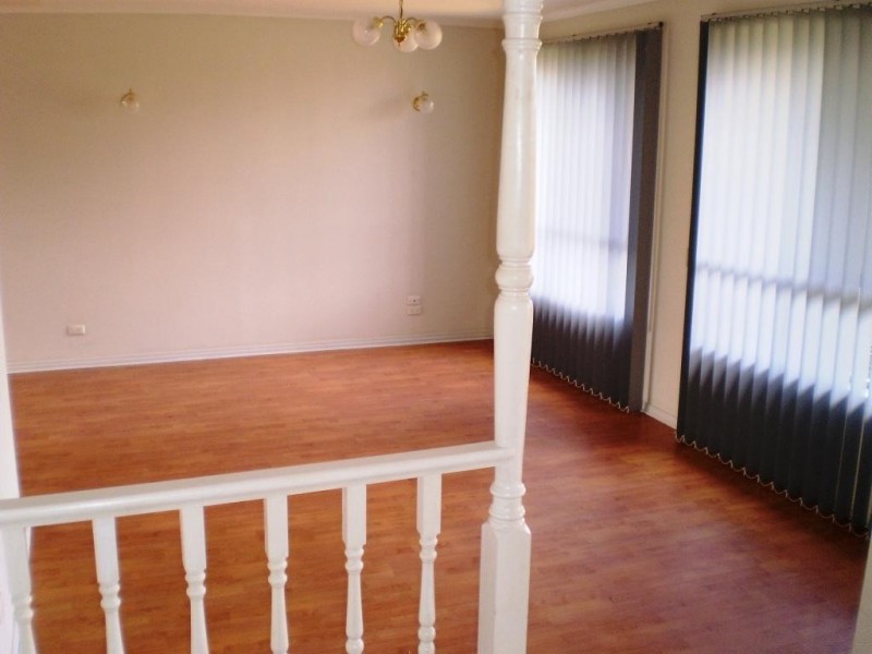 36 Bond Drive, Taylors Lakes VIC 3038