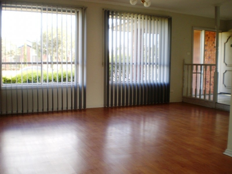 36 Bond Drive, Taylors Lakes VIC 3038