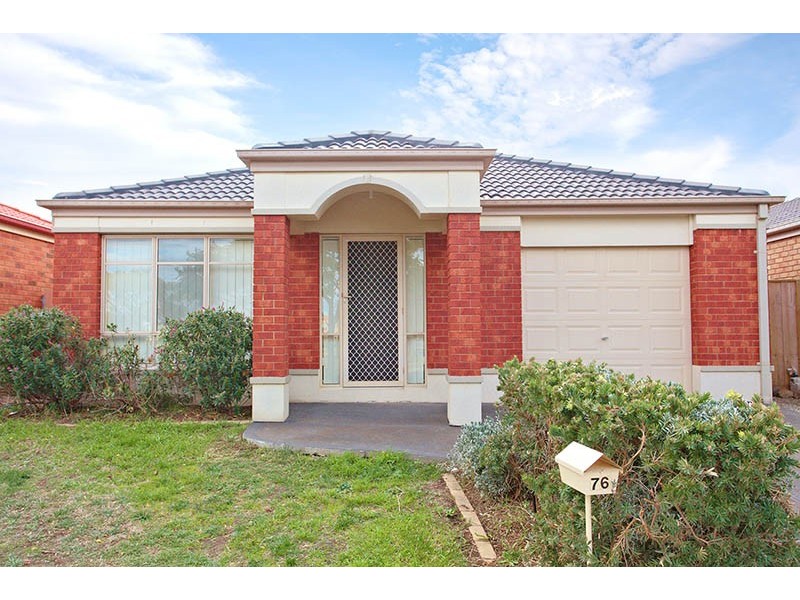 76 Jamieson Terrace, Taylors Hill VIC 3037
