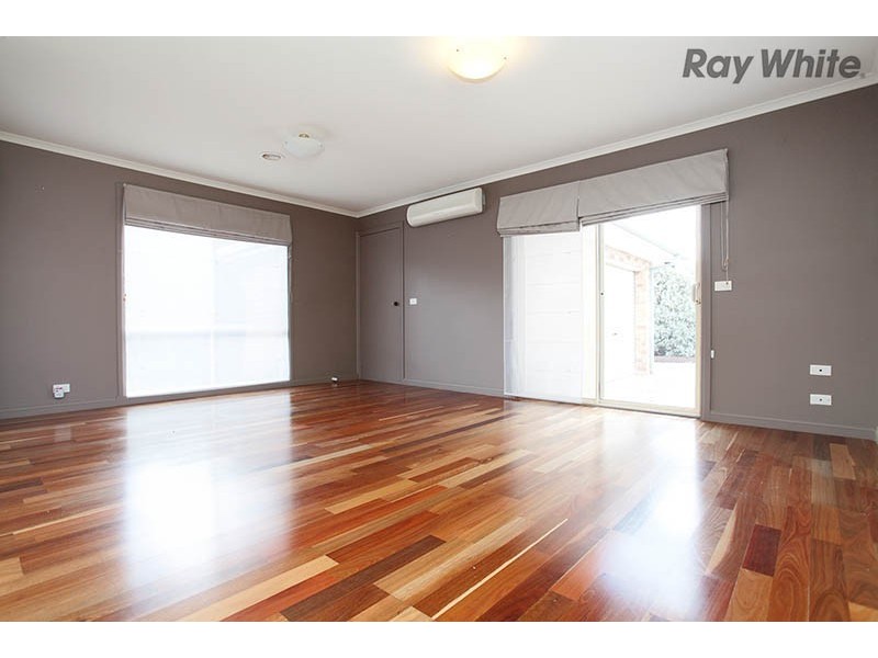 2 Barm Close, Sydenham VIC 3037