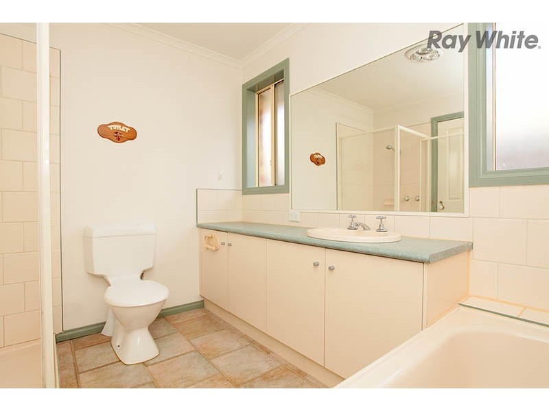 2 Barm Close, Sydenham VIC 3037