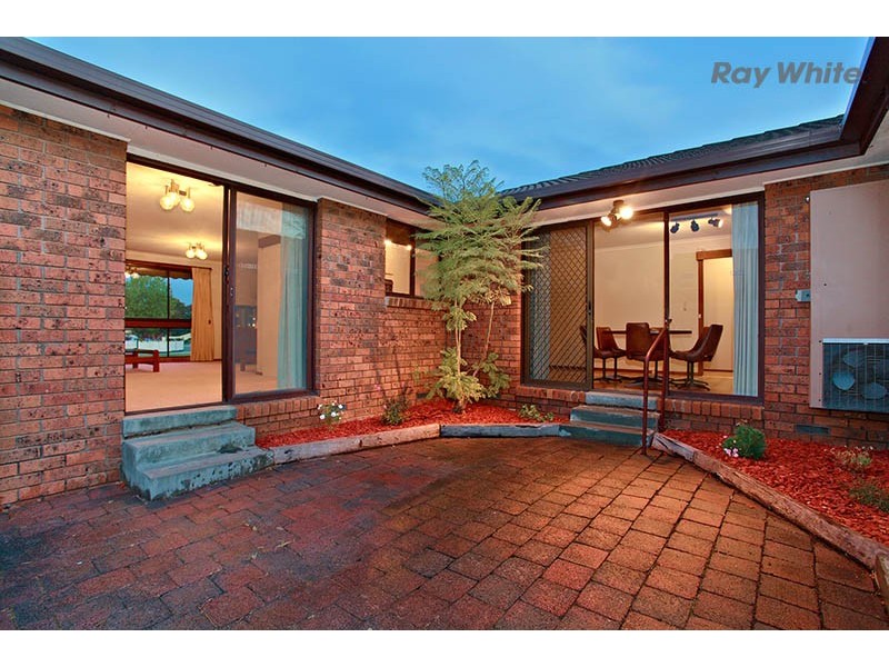 19 Medina Road, Keilor Downs VIC 3038