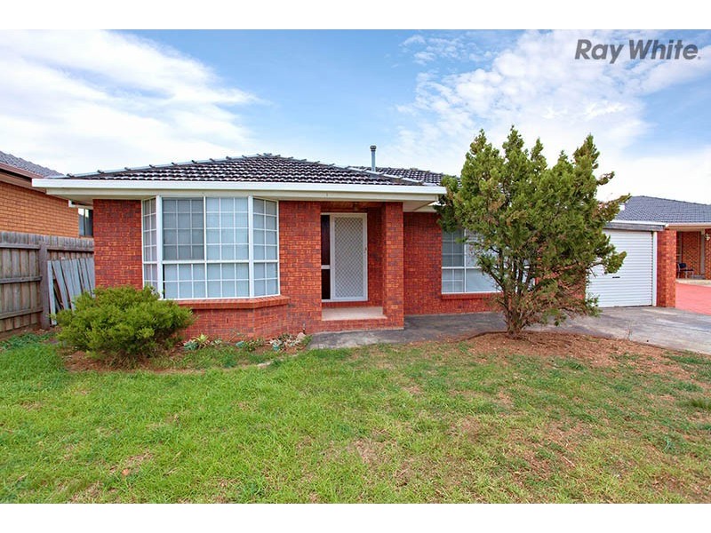 10 Yacht Court, Taylors Lakes VIC 3038