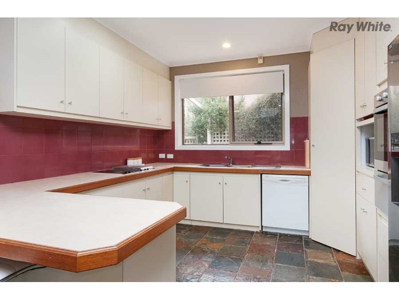 55 Burrowye Crescent, Keilor VIC 3036