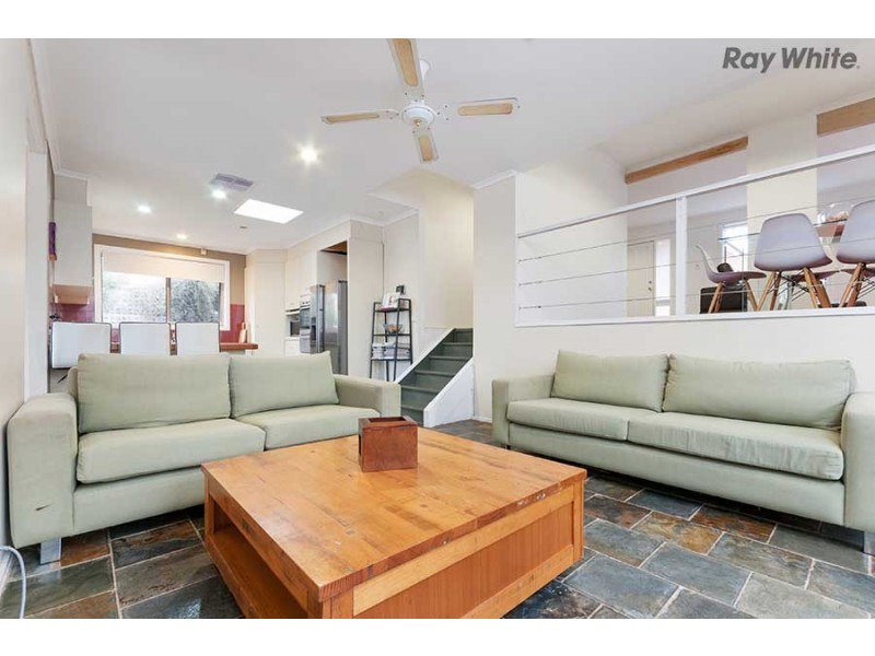 55 Burrowye Crescent, Keilor VIC 3036