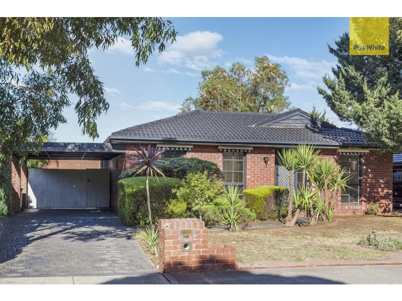 6 Cocoparra Crescent, Taylors Lakes VIC 3038