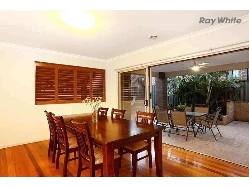 48 Beddingham drive, Hillside VIC 3037