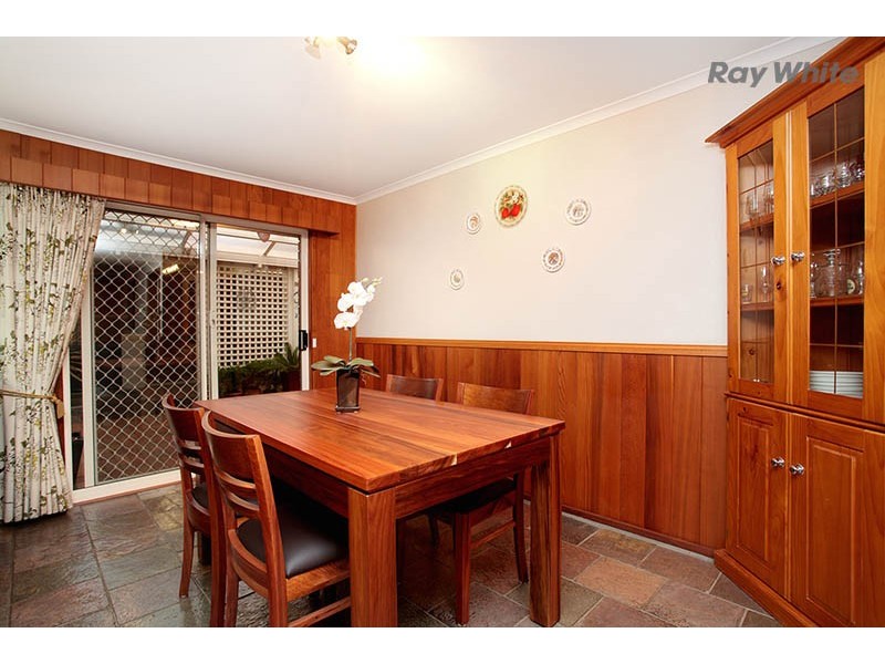 38 Cocoparra Crescent, Taylors Lakes VIC 3038