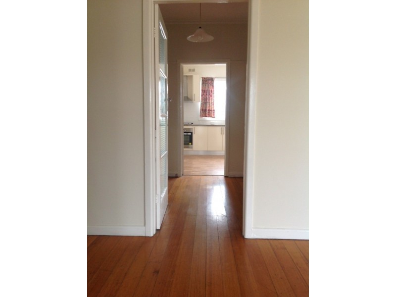15 Beaver Street, St Albans VIC 3021